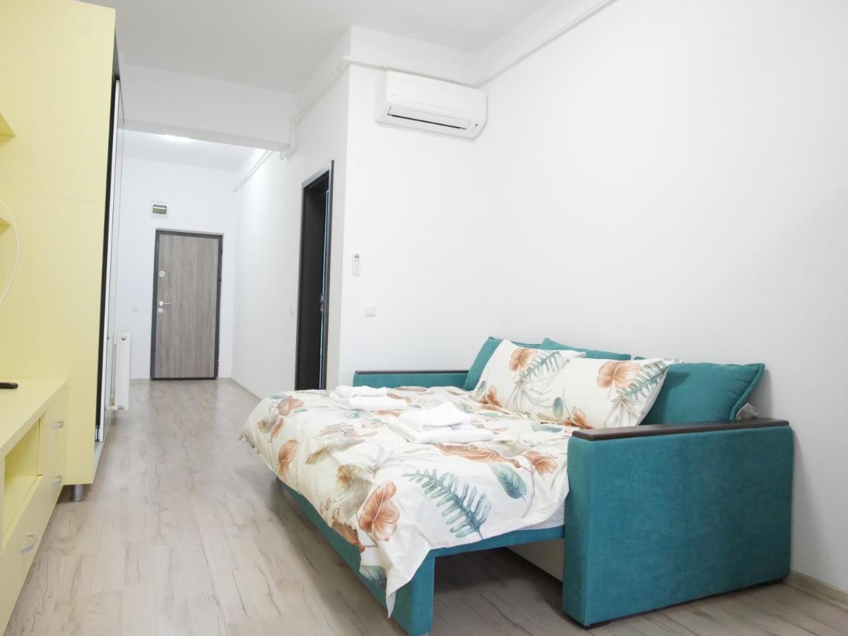 ياش Re Dowtown Apartments - Palas Mall Studio المظهر الخارجي الصورة